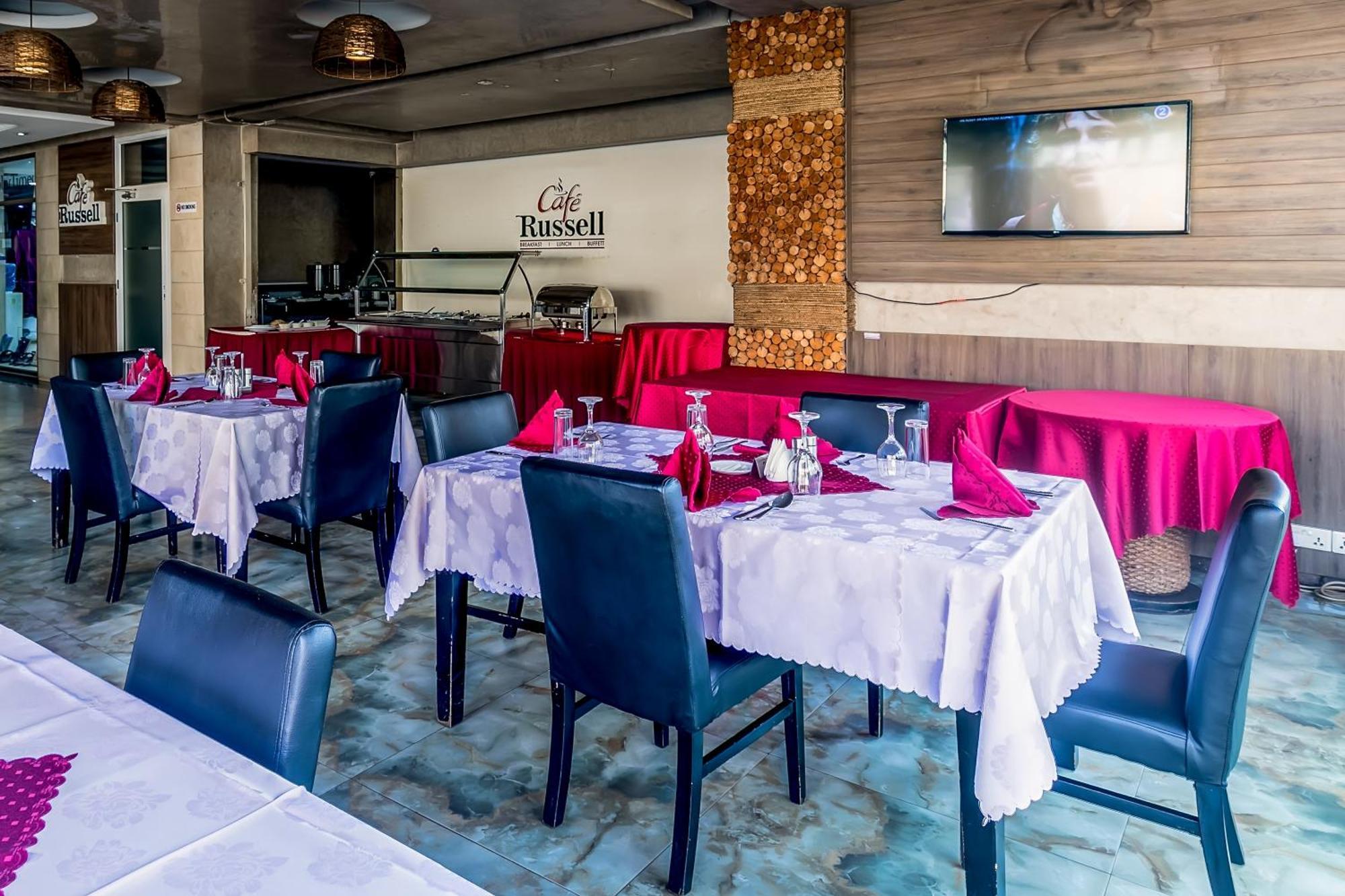 Russell Hotel Kampala Ngoại thất bức ảnh