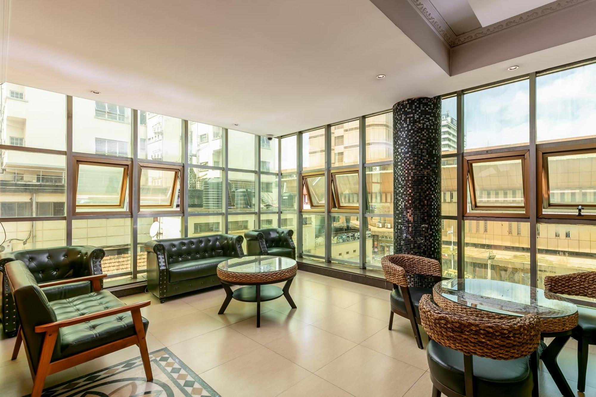 Russell Hotel Kampala Ngoại thất bức ảnh