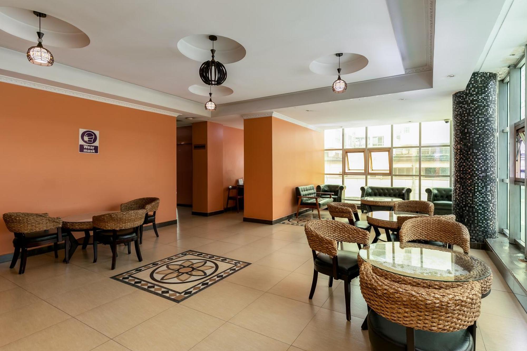 Russell Hotel Kampala Ngoại thất bức ảnh