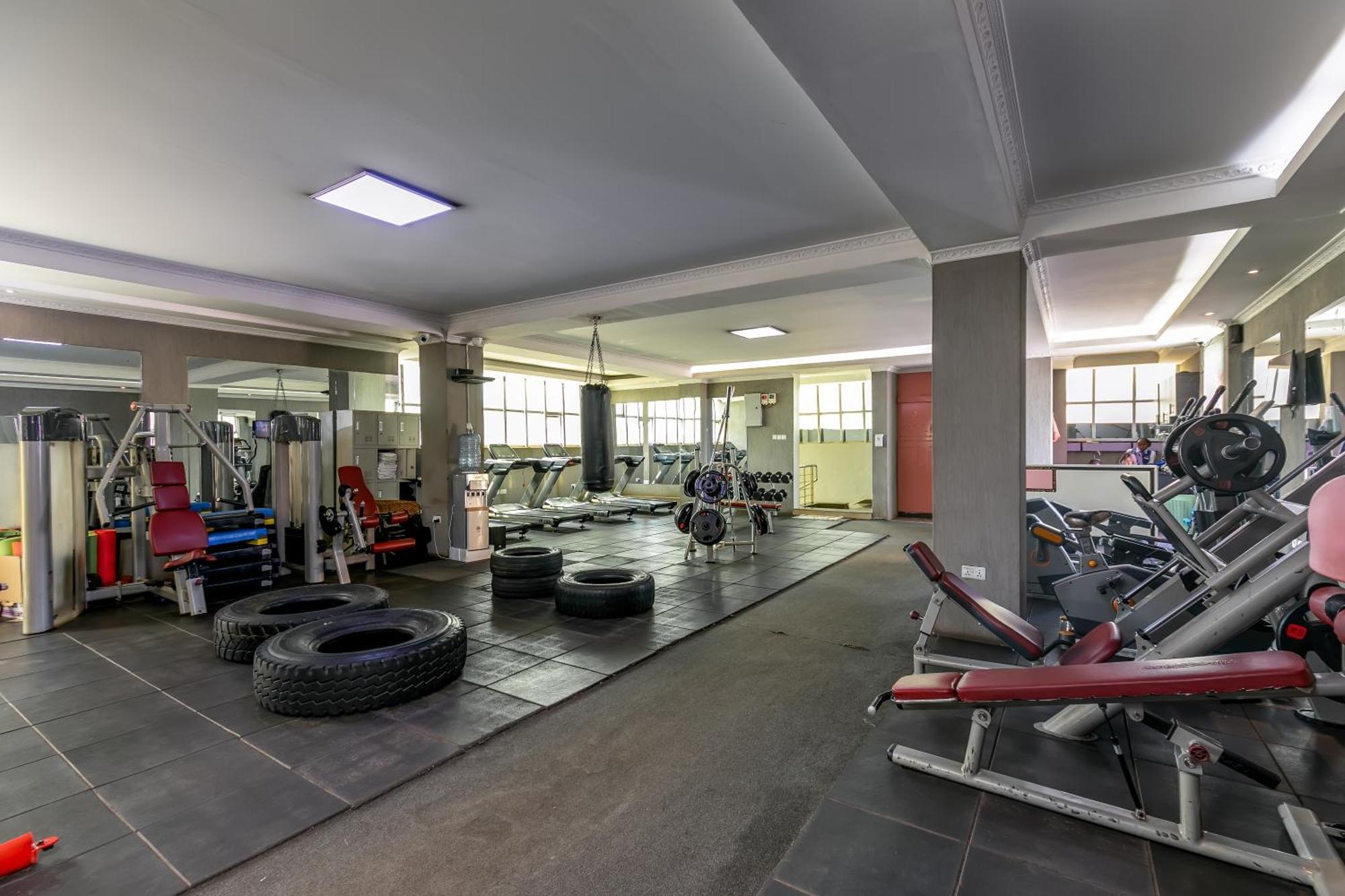 Russell Hotel Kampala Ngoại thất bức ảnh