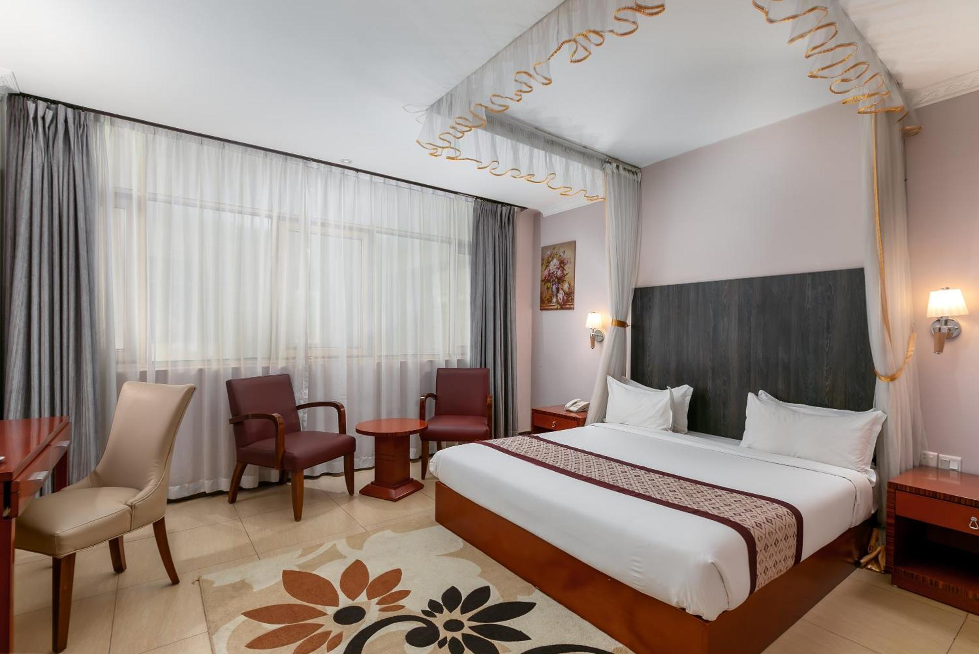 Russell Hotel Kampala Ngoại thất bức ảnh