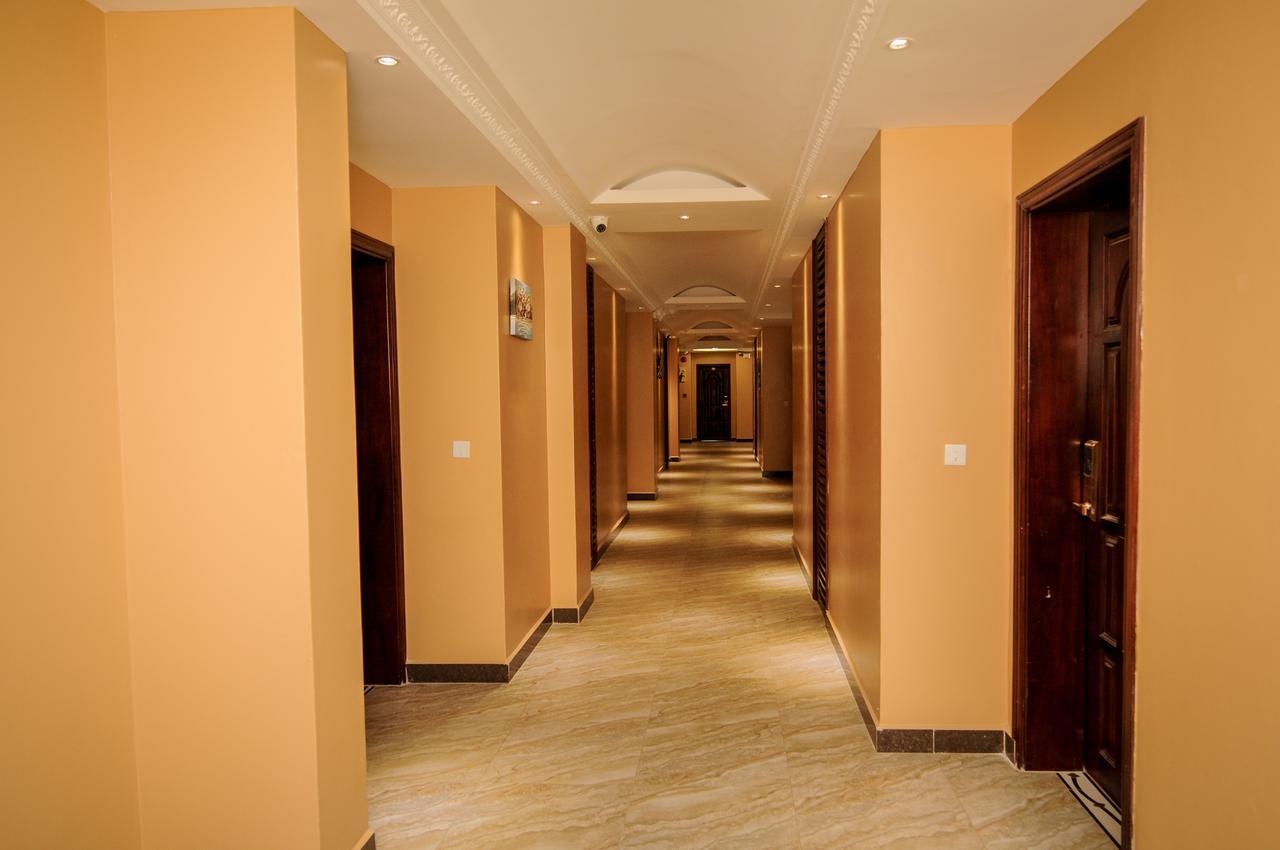 Russell Hotel Kampala Ngoại thất bức ảnh